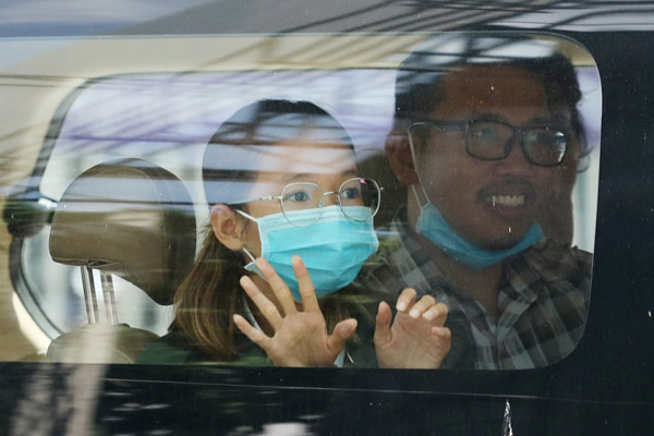 یک حراجی پرسرو صدا / کجا اشتباه کردیم؟  (گزارش تصویری) یک حراجی پرسرو صدا / کجا اشتباه کردیم؟  (گزارش تصویری)