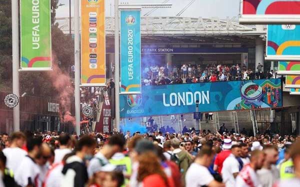 ویمبلدون تحت تاثیر ویمبلی / آتش بازی نگلیسی ها شروع شد (+تصاویر)