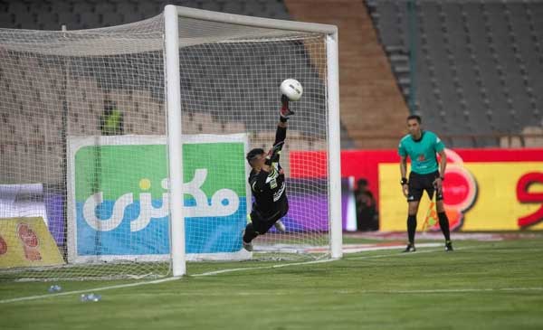 راز برگه های جنجالی لک در ضربات پنالتی چه بود؟ (+تصاویر) راز برگه های جنجالی لک در ضربات پنالتی چه بود؟ (+تصاویر)