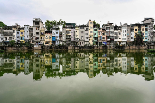 چرا خانه های این شهر اینقدر باریک است؟ (تصاویر)