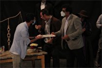 مراسم اختتامیه تئاتر «کله پیک های آرژانتینی» در فیروزکوه برگزار شد