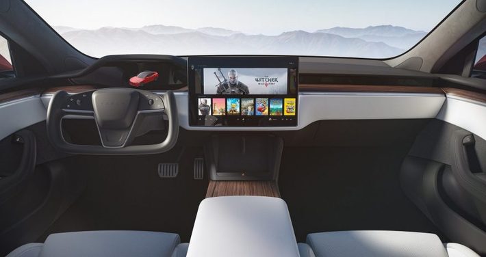 تسلا سرویس اشتراک کامل رانندگی خودمختار (FSD) را راه اندازی می‌کند