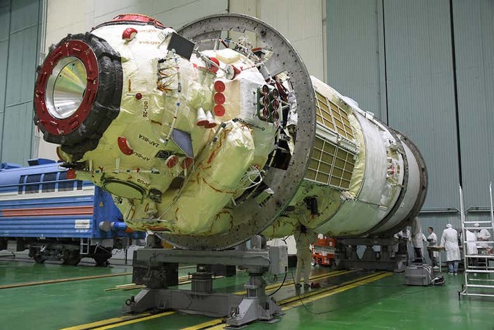 روسیه پس از بیش از یک دهه تأخیر، ماژول جدیدی به ایستگاه فضایی بین‌المللی (ISS) ارسال کرد. ماژول آزمایشگاهی چندمنظوره «نائوکا» به همراه یک بازوی رباتیک جدید تولید شده در آژانس فضایی اروپا، روز گذشته از پایگاه فضایی بایکونور در قزاقستان سوار بر راکت پروتون-ام به سمت ایستگاه فضایی پرتاب شدند.