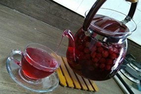 طرز تهیه چای آلبالو؛ آرامبخش و خوشعطر