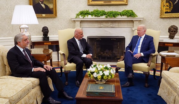 عبدالله: مذاکرات صلح به‌رغم حملات طالبان ادامه می‌یابد