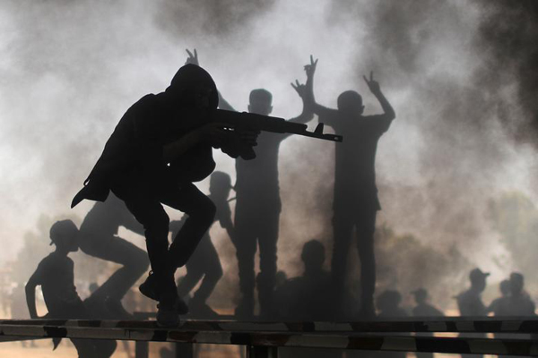 طوفان هولناک و باورنکردنی (گزارش تصویری) طوفان هولناک و باورنکردنی (گزارش تصویری)