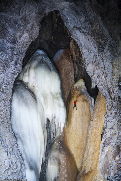 تصاویر خیره کننده و شگفت انگیز از مسابقه عکاسی از کوهنوردی (گزارش تصویری)