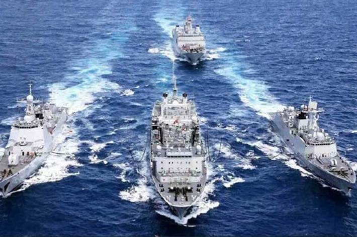 وزارت دفاع دانمارک اعلام کرد که یک فروند ناوشکن و یک کشتی پشتیبان عظیم ایرانی را که روز پنج شنبه در حال دریانوردی در دریای بالتیک به سمت روسیه برای شرکت در یک رزمایش نظامی بود، مشاهده شد.