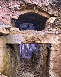 درخواست اهالی سنگر برای ثبت یک تونل قدیمی که در آستانه تخریب است