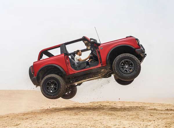 اولین تجربه رانندگی با فورد برانکو (+تصاویر) اولین تجربه رانندگی با فورد برانکو (+تصاویر)