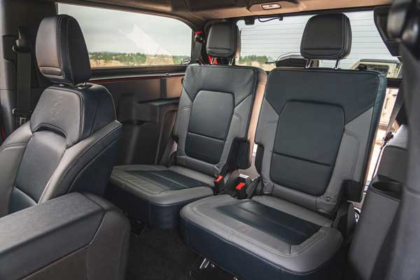 اولین تجربه رانندگی با فورد برانکو (+تصاویر) اولین تجربه رانندگی با فورد برانکو (+تصاویر)