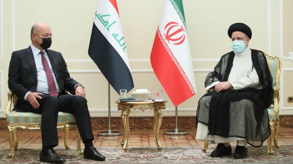 آیت الله رئیسی: جمهوری اسلامی ایران خواهان عراقی قوی و مقتدر است/ برهم صالح: ایران همواره یار روزهای سخت عراق بوده و این چراغ راه آینده روابط دو کشور است آیت الله رئیسی: جمهوری اسلامی ایران خواهان عراقی قوی و مقتدر است/ برهم صالح: ایران همواره یار روزهای سخت عراق بوده و این چراغ راه آینده روابط دو کشور است