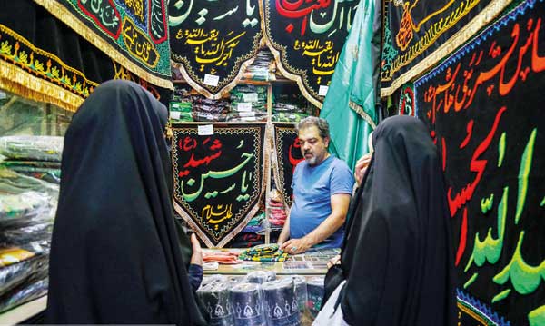 عالم به ماتم تو حسینیه غم است (+تصاویر) عالم به ماتم تو حسینیه غم است (+تصاویر)