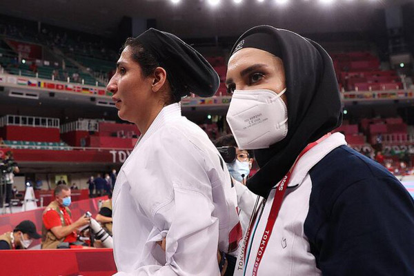 مصدومیت و گریه حمیده عباسعلی پس از حذف از المپیک (تصاویر)