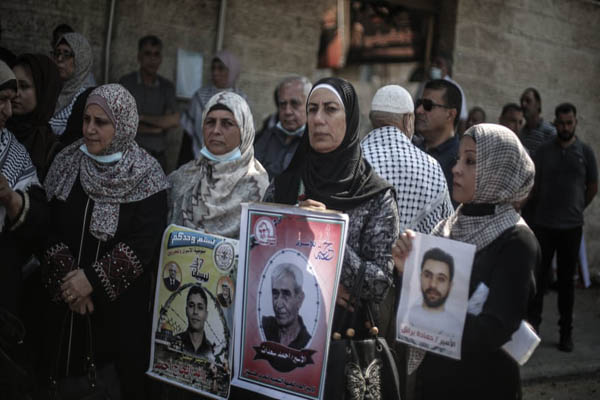 عمو سام هم ضدواکسن شد / کار بسیار خطرناک دو عکاس (تصاویر) عمو سام هم ضدواکسن شد / کار بسیار خطرناک دو عکاس (تصاویر)