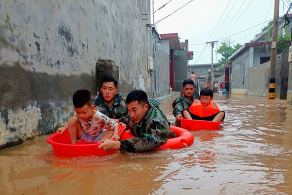 مهم ترین لحظات روز جمعه (گزارش تصویری) مهم ترین لحظات روز جمعه (گزارش تصویری)