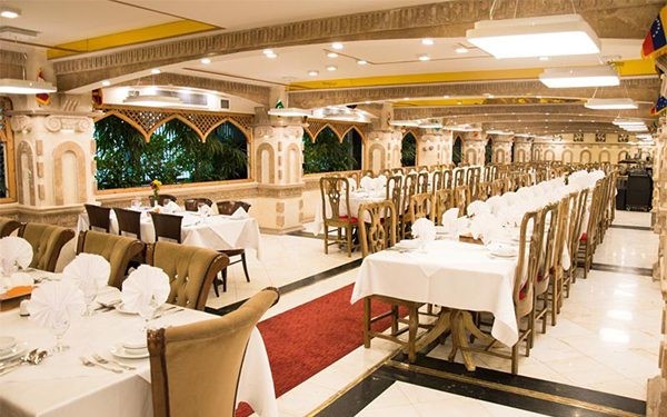 بهترین رستوران شمال تهران [رستوران با موسیقی زنده]