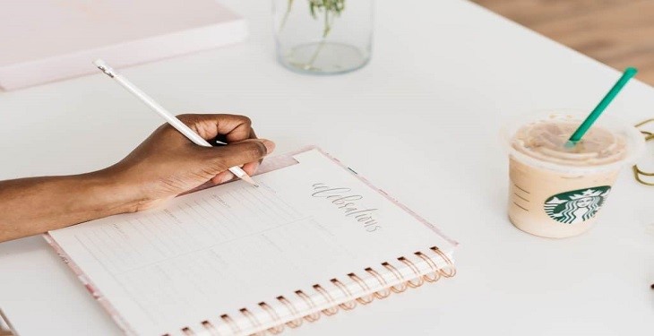 اگر میخواهید فرد موفقی باشید ۱۰ چیز را کنار بگذارید