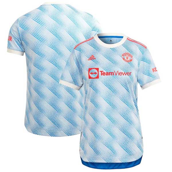 رونمایی از لباس متفاوت منچستریونایتد (+تصاویر) رونمایی از لباس متفاوت منچستریونایتد (+تصاویر)