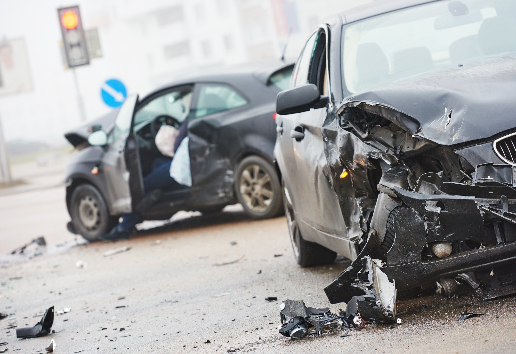 با بیمه شخص ثالث و بیمه بدنه ، نگران خسارات اتومبیل خود در سال 1400 نباشید
