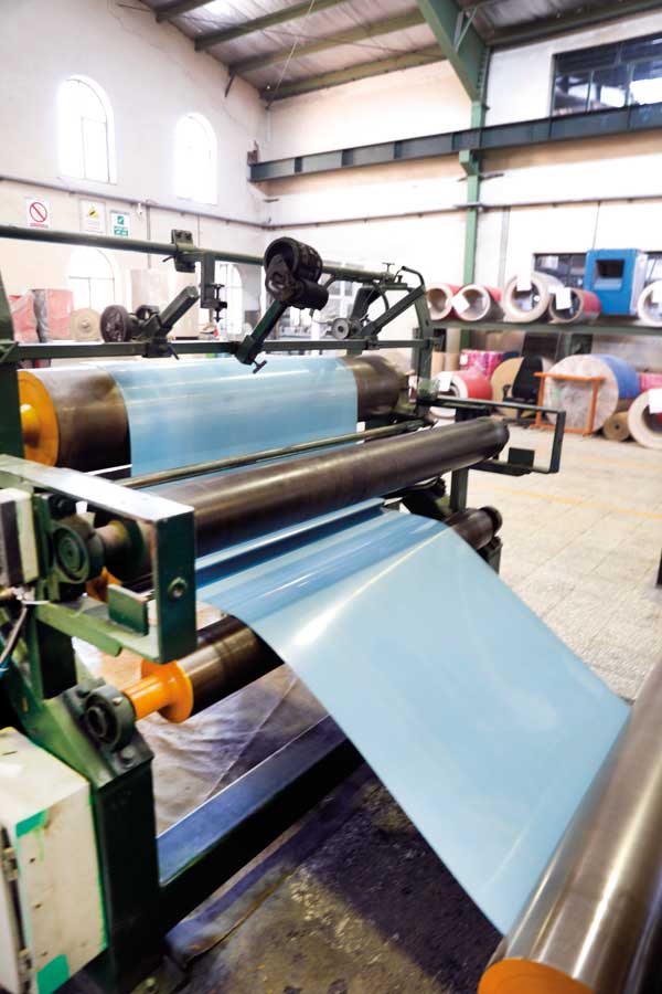 حفاظت از لایه های عایقکاری با پوشش پلی سرلین حفاظت از لایه های عایقکاری با پوشش پلی سرلین