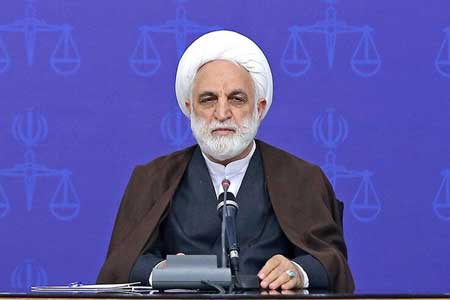 برخی انحصارها در کشور «شکاف طبقاتی» ایجاد کرده است