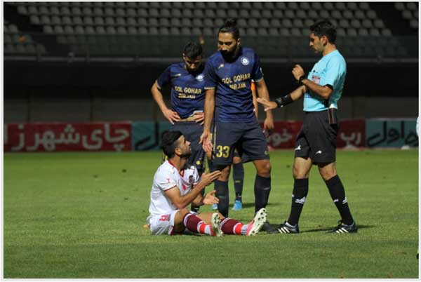 از قهرمانیِ با دسیسه تا تلخ ترین برد سپاهان / اشک، لبخند و خداحافظی در ایستگاه آخر (+عکس) از قهرمانیِ با دسیسه تا تلخ ترین برد سپاهان / اشک، لبخند و خداحافظی در ایستگاه آخر (+عکس)