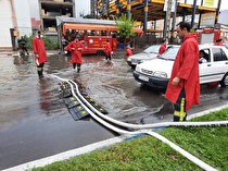 آبگرفتگی معابر رشت تا سقوط درختان