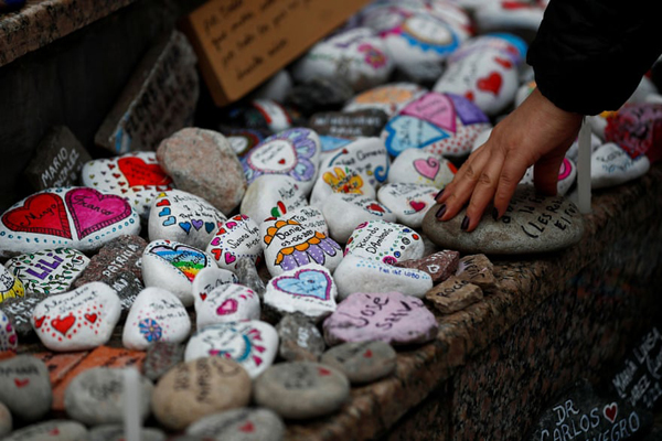 گاز اشک آور برای معترضان ضدواکسن (گزارش تصویری) گاز اشک آور برای معترضان ضدواکسن (گزارش تصویری)