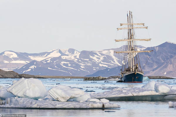 قطب شمال چه شکلی است؟ (گزارش تصویری)