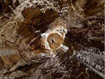 “چاه غاری” شگفت انگیز در کرمانشاه که ۱۲۷ متر از “برج میلاد” بلندتر است