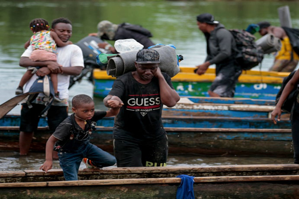 دنیای مهاجران غیرقانونی چه شکلی است؟ (گزارش تصویری) دنیای مهاجران غیرقانونی چه شکلی است؟ (گزارش تصویری)