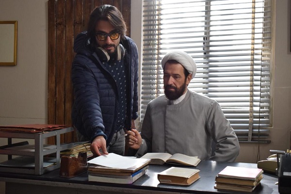 تصویربرداری به روزهای پایانی رسید / انتشار اولین تیزر سریال «راز ناتمام» (+ فیلم و عکس)