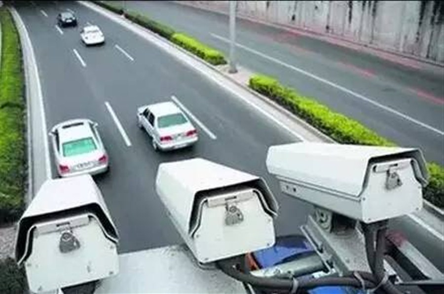 هوشمند شدن دوربین های ثبت تخلفات رانندگی در شهر کرمان هوشمند شدن دوربین های ثبت تخلفات رانندگی در شهر کرمان