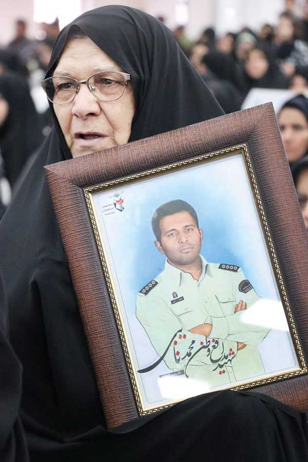 نبرد خونین با اشرار (+عکس)