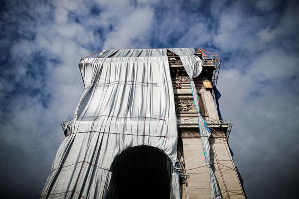 لاپالما هنوز می خروشد / دریاچه ای به شکل قلب (گزارش تصویری) لاپالما هنوز می خروشد / دریاچه ای به شکل قلب (گزارش تصویری)