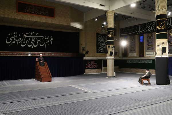 مراسم عزاداری شهادت امام رضا (ع) با حضور رهبر انقلاب (+عکس) مراسم عزاداری شهادت امام رضا (ع) با حضور رهبر انقلاب (+عکس)