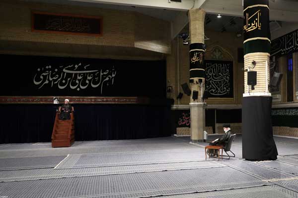 مراسم عزاداری شهادت امام رضا (ع) با حضور رهبر انقلاب (+عکس) مراسم عزاداری شهادت امام رضا (ع) با حضور رهبر انقلاب (+عکس)