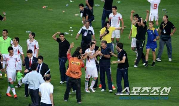 جنجال های همیشگی ایران - کره (+عکس) جنجال های همیشگی ایران - کره (+عکس)