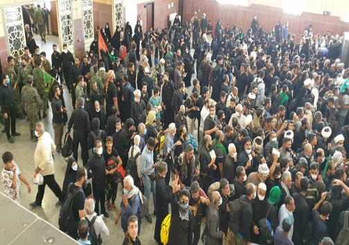 تردد زائران از مرز شلمچه امکانپذیر شد/ زائران دارای روادید اضطراری اجازه خروج دارند + تصاویر تردد زائران از مرز شلمچه امکانپذیر شد/ زائران دارای روادید اضطراری اجازه خروج دارند + تصاویر