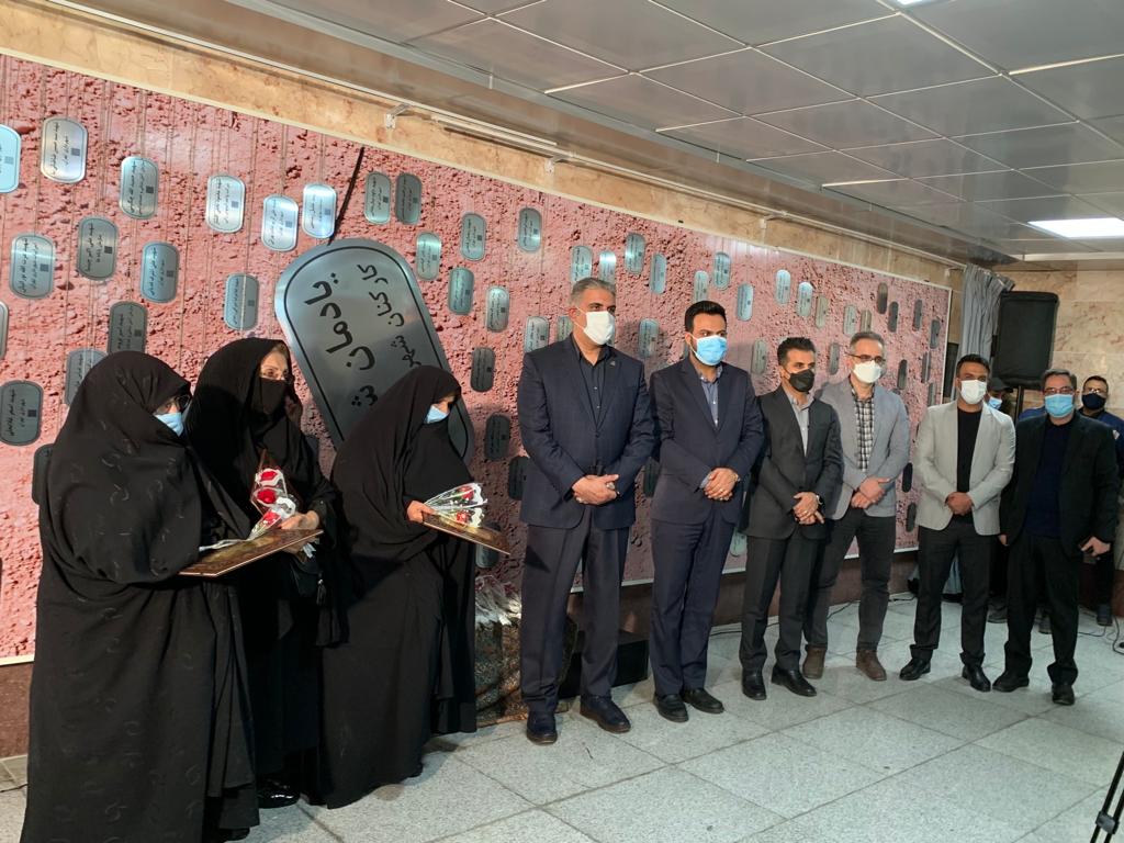 رونمایی از دیواره نگاره رونمایی از دیواره نگاره