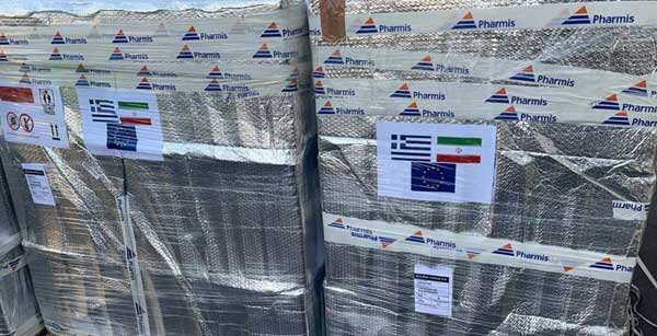 ۱۵۰ هزار دوز واکسن آسترازنکا وارد کشور شد (+عکس) ۱۵۰ هزار دوز واکسن آسترازنکا وارد کشور شد (+عکس)