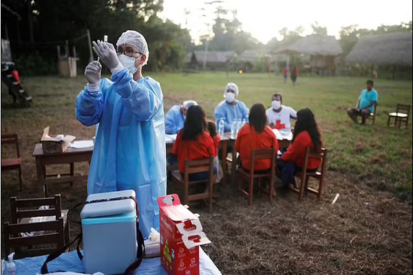 ساکنان این منطقه نمی دانند کرونا چیست (عکس)