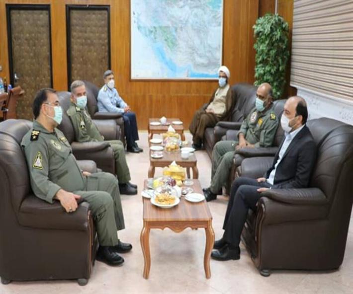 استاندار هرمزگان با فرمانده نیروی هوایی ارتش جمهوری اسلامی ایران دیدار کرد.