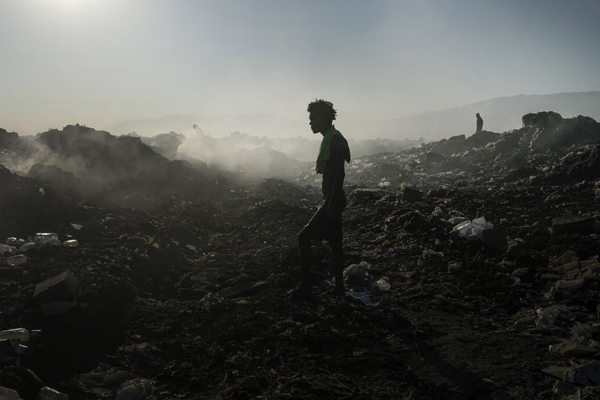 جهان گرفتار فقر و جرم و حوادث طبیعی (گزارش تصویری) جهان گرفتار فقر و جرم و حوادث طبیعی (گزارش تصویری)