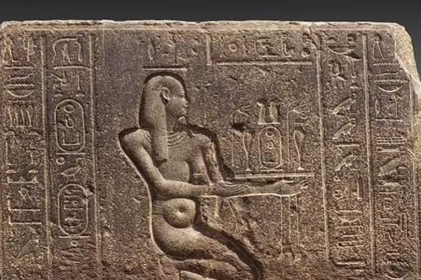 یک کشف 2400 ساله (عکس) یک کشف 2400 ساله (عکس)