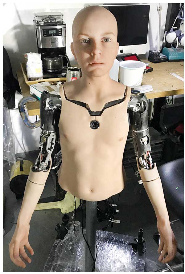 همدلی ربات «اَبل» با مبتلایان به اوتیسم (+عکس) همدلی ربات «اَبل» با مبتلایان به اوتیسم (+عکس)