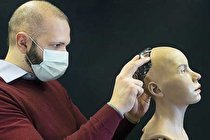 همدلی ربات «اَبل» با مبتلایان به اوتیسم (+عکس)