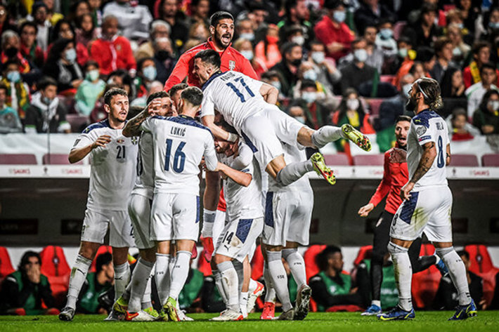 تیم ملی صربستان با شکست پرتغال موفق شد به جام جهانی صعود کند.