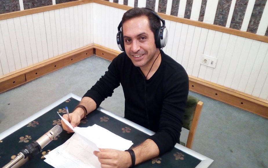 اجرای رادیویی زیر چتر نمایش اجرای رادیویی زیر چتر نمایش